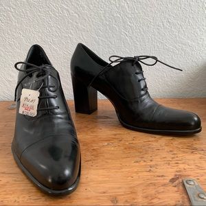Vintage 90’s Nine West Oxford Heels Like New Black